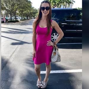 Meet your Posher, Lena